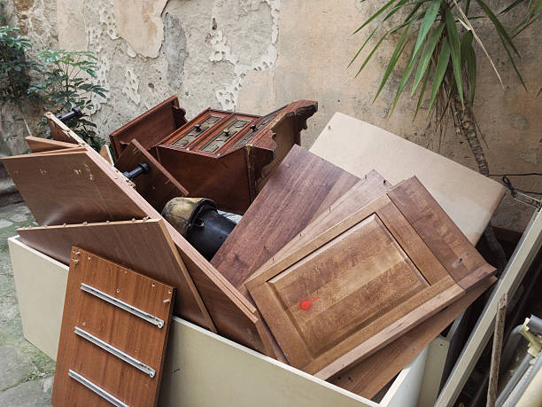Best Yard Waste Removal  in Patchogue, NY